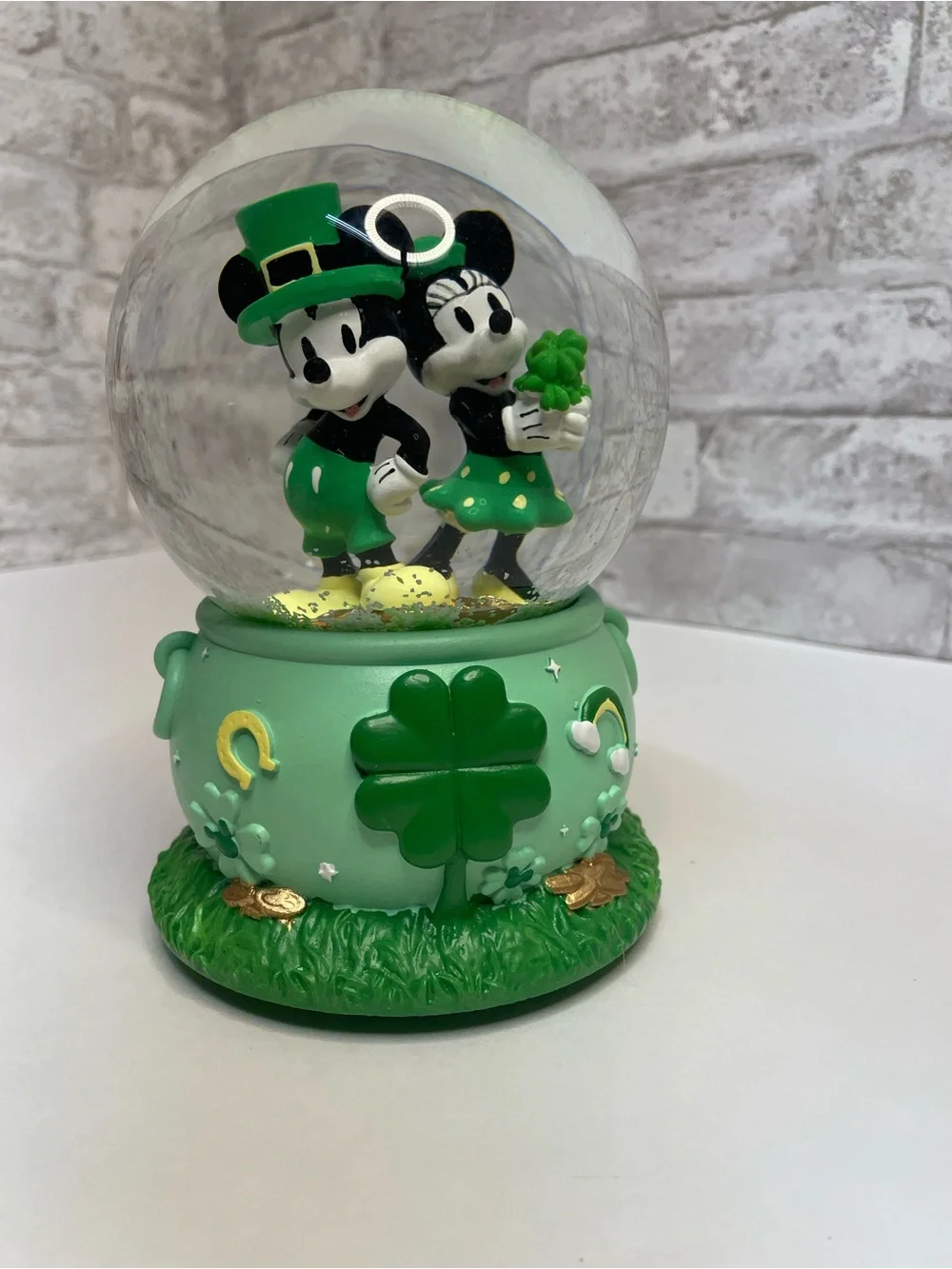 Disney Snow Globe Mickey & Minnie Mouse Irish St. Patrick’s Day Musical Rare